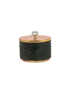 A large oily decor box