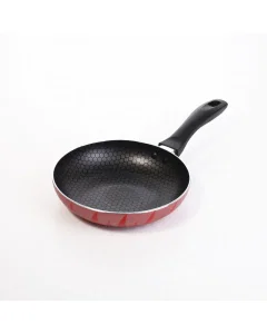 Tefal Fryer pan in the hands   18