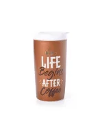 Porcelain cup with lid