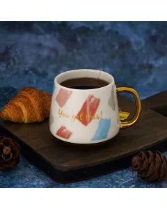 Porcelain mug with handle