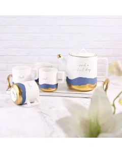 Porcelain tea set with savut