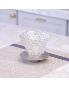 Glass filter with a steel base