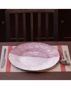 Serving plate serving a purple engraving glass