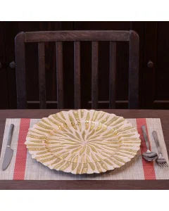 Glass serving plate with golden engraving